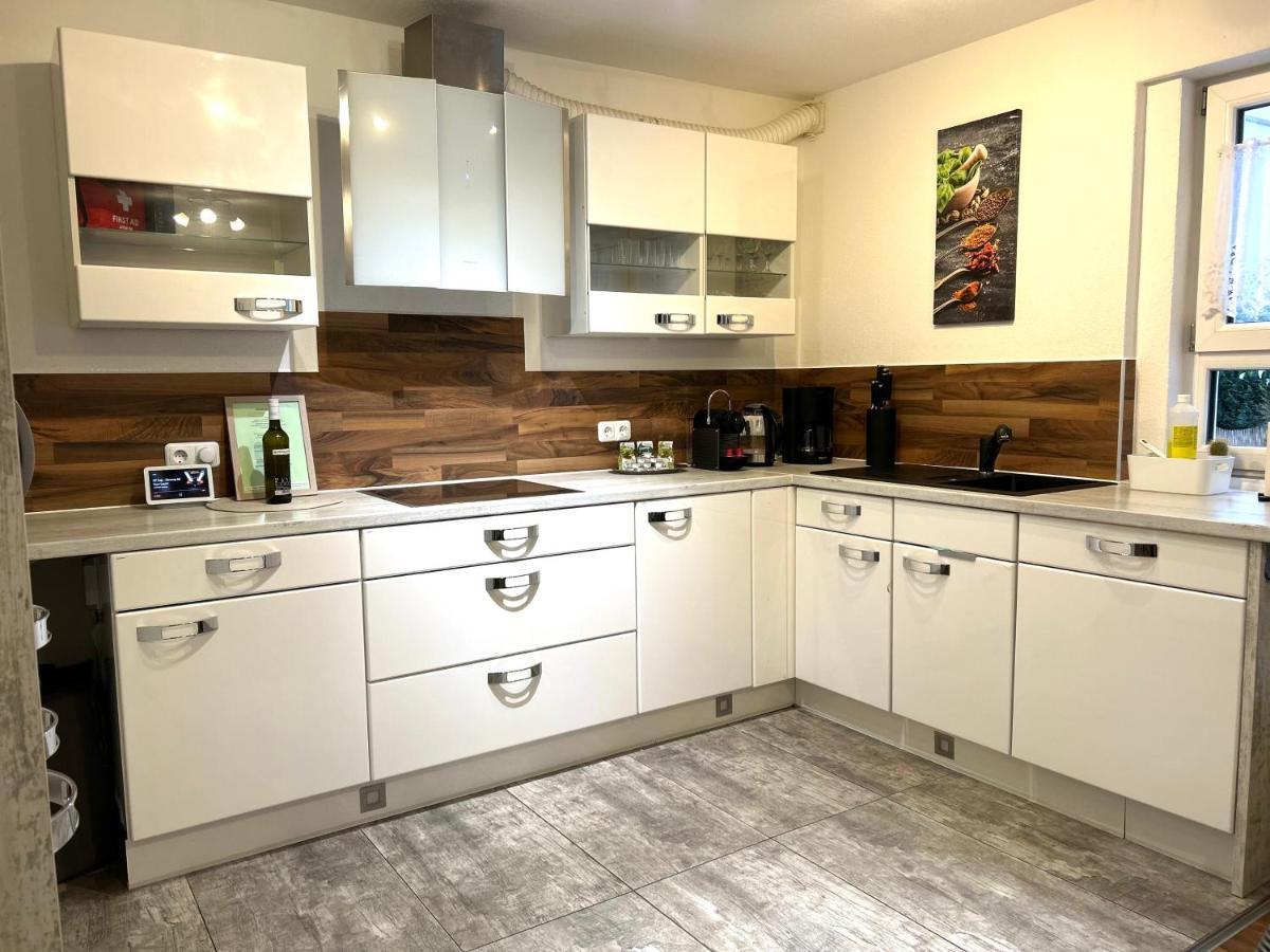 Ferienwohnung Am Bodensee- Zentrale Lage, Free Parking And Wifi, 109 M2, Privater Garten, 7 Gaeste, 2X Kingsize Boxspringbett, Familienfreundlich Фридрихсхафен Экстерьер фото