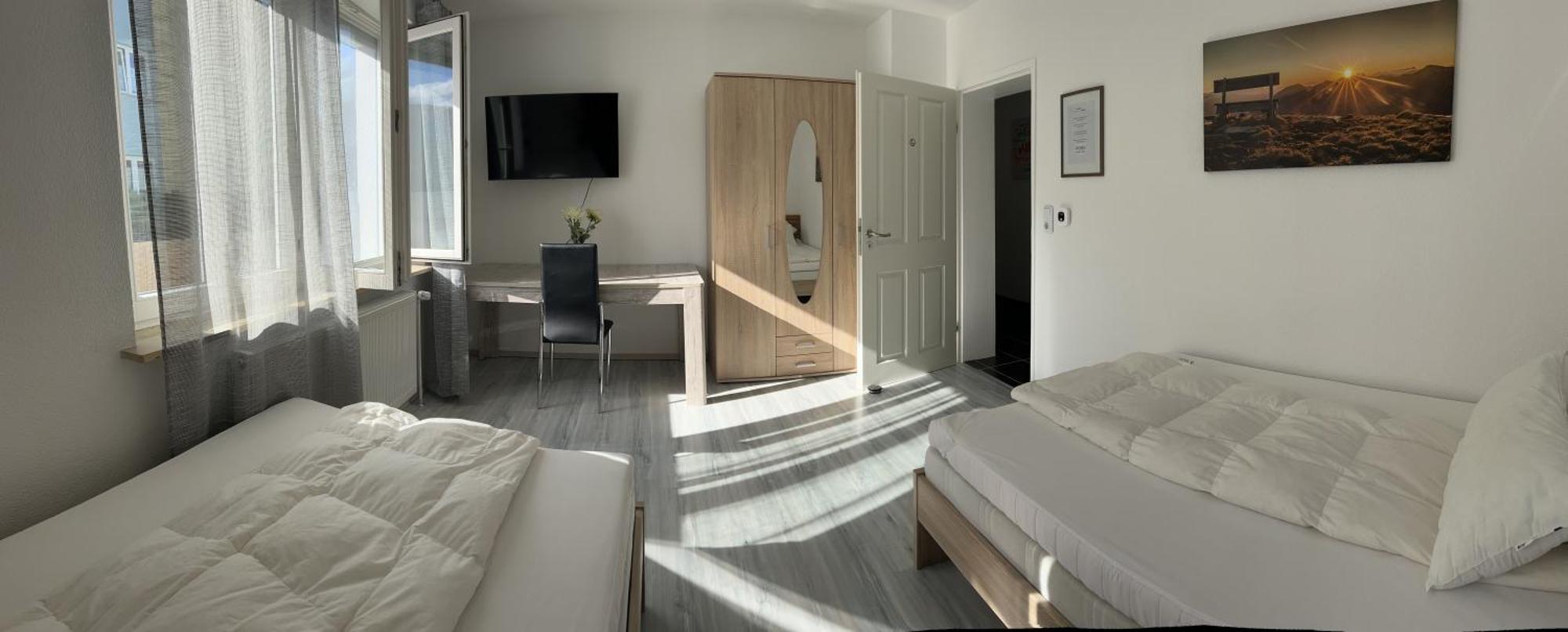 Ferienwohnung Am Bodensee- Zentrale Lage, Free Parking And Wifi, 109 M2, Privater Garten, 7 Gaeste, 2X Kingsize Boxspringbett, Familienfreundlich Фридрихсхафен Экстерьер фото